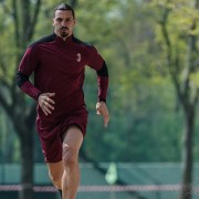  AC米兰德比战憾负跌出前十  